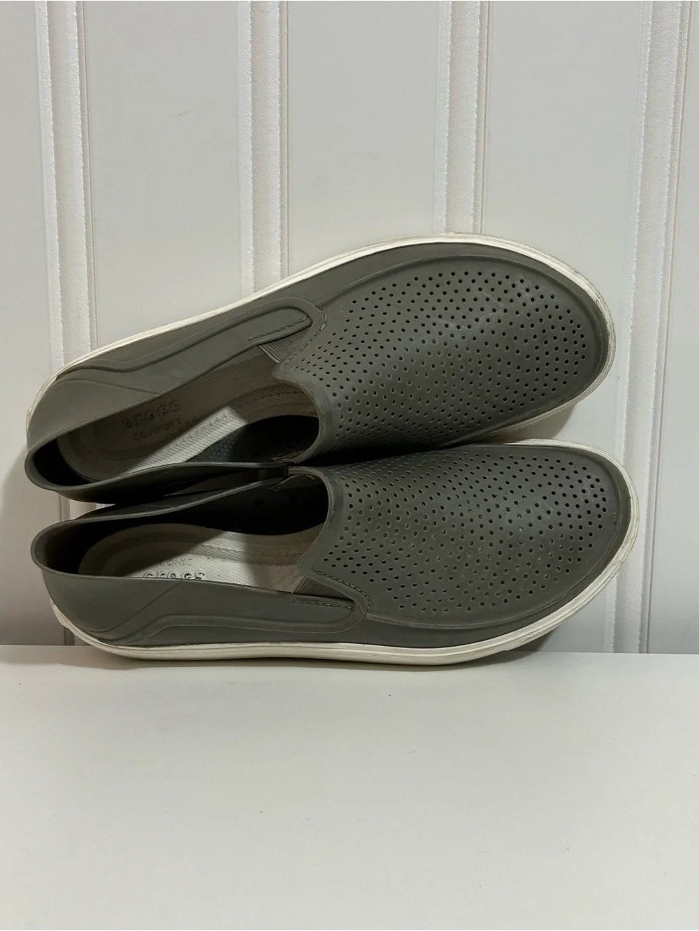 Crocs citilane roka grey perforated slip on